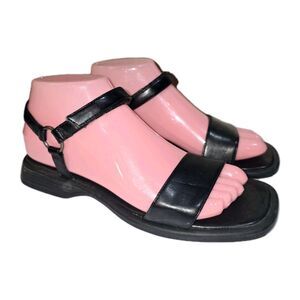 KB & COMPANY JO JO SZ 7 Y2K Vintage Black Strappy Grunge Whimsy Goth Sandals